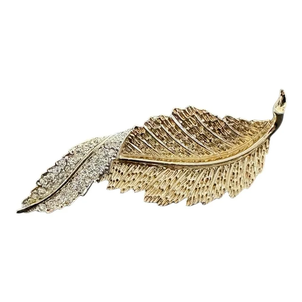 Sarah Coventry Pin & Clip Earrings 1961‎ Rhinestone Fashion Leaf Collection